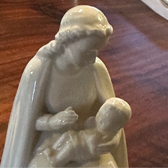 Midcentury Germany Goebel  Madonna with Child Nativity - Picture 7 of 15